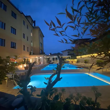 Park Hotell 3*