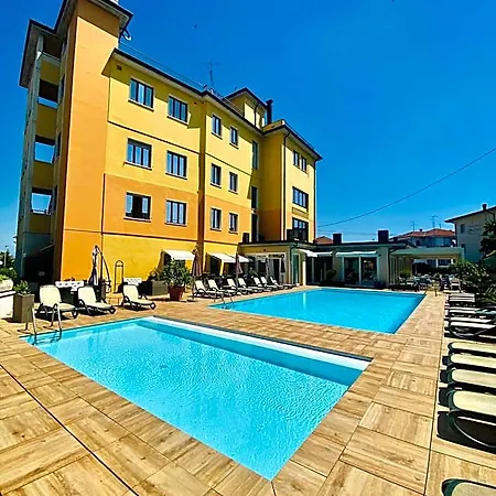 Park Hotel 3*