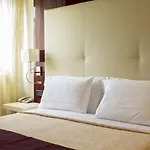 Park ホテル 3*